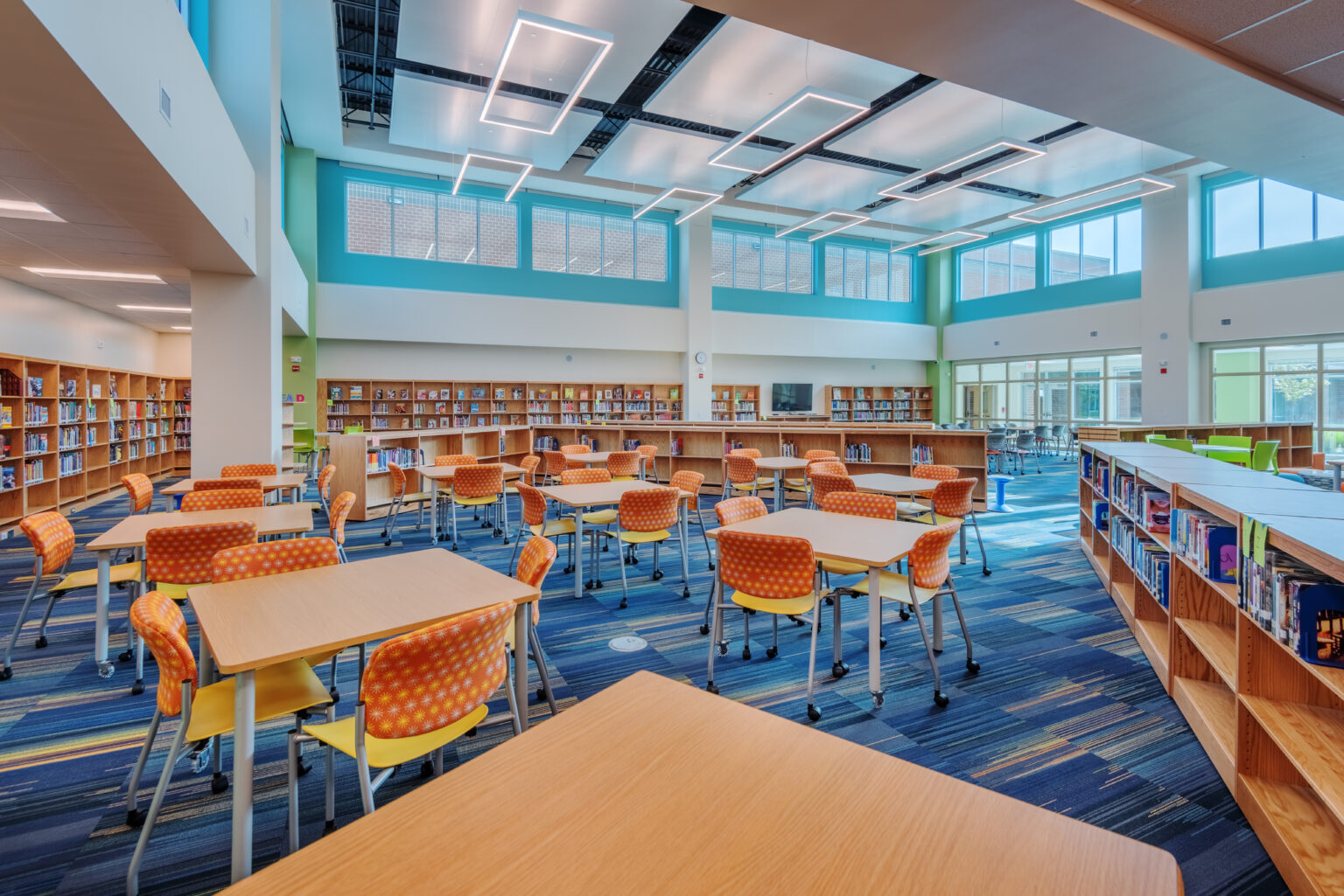 Neuse River Middle School Media Center - Barnhill Contracting Company